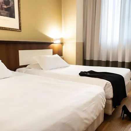 Alga Hotel Mediolan