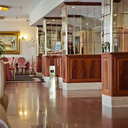 Alga Hotel Milán