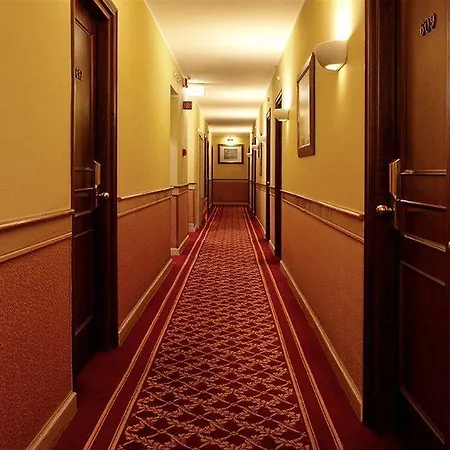 Hotel Alga Mediolan