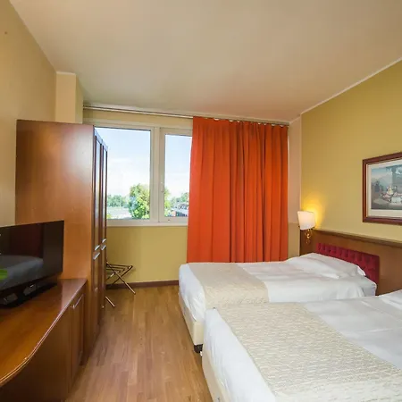 Alga Hotel Mediolan