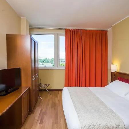 Alga Hotel Mediolan