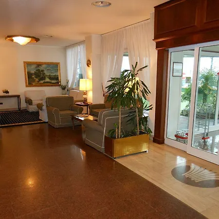 Hotel Alga 3*